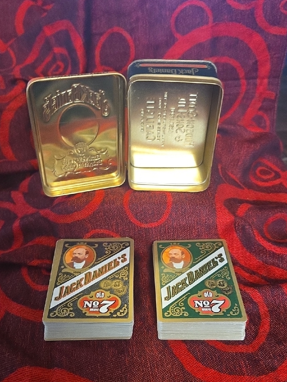 2 Full Decks, Jack Daniel's Gentlemen's Playing Cards in hinged Tin Box